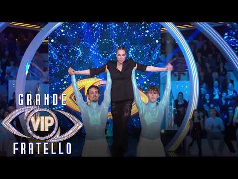 Grande Fratello VIP - L'ingresso in studio di Ilary Blasi e dei concorrenti thumbnail