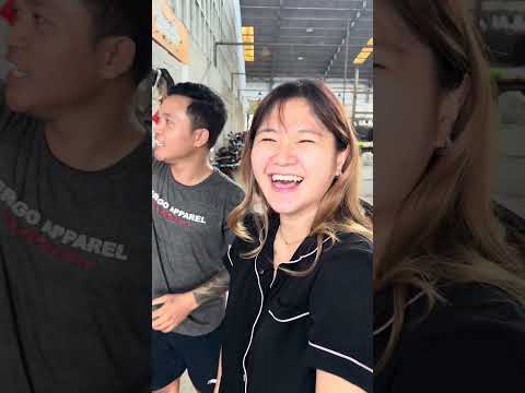 Ke pasar beli babi #dellaseptt #dailylife #comedy #funnycomedy #lucu #dailyvlog #cooking thumbnail