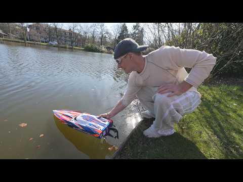 DE LEUKSTE GADGETS TESTEN! (SPEEDBOOT MET 80KM PER UUR!!) #4603 #4604 thumbnail