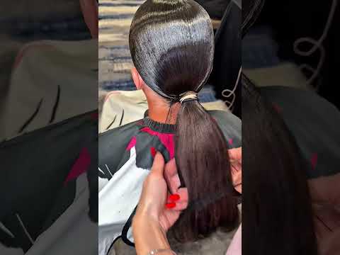 Elle  voulait pas couper les cheveux thumbnail