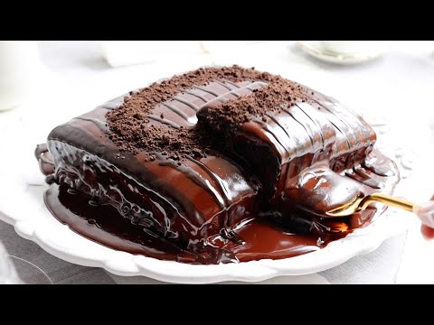 Chocolate Cake. Perfect for Sundays, deeply Chocolatey and incredibly Moist . thumbnail