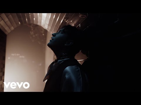 Christian Nodal - La Bachatita (Video Oficial) thumbnail