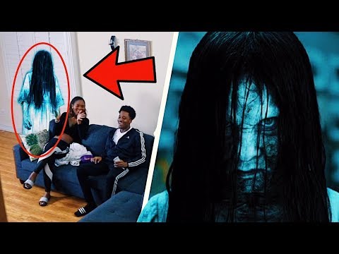 SCARY HALLOWEEN GHOST PRANK! 🎃👻 thumbnail
