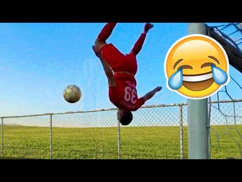 IMPOSSIBLE FOOTBALL MOMENTS (0,01% CHANCE) thumbnail