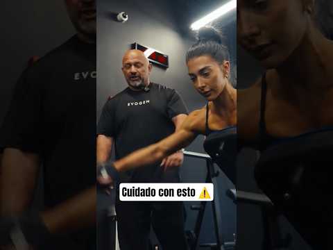 Hany Rambod ha entrenado con una bikini muy fuerte #gym #fitness #bodybuilding thumbnail