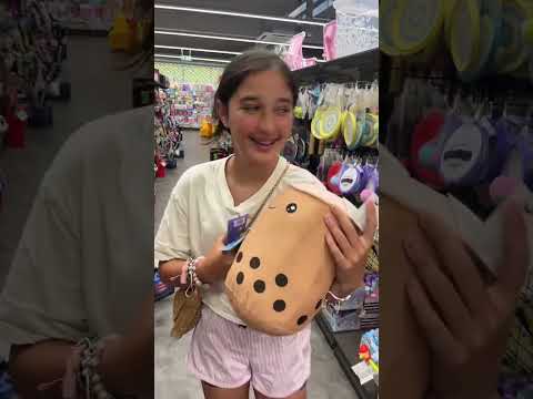 J’adore ce magasin tedi#magasin#fille#fyp#viral#omg#gitan#viral#jeu#tiktok#rire#argent#magasin#tedi thumbnail
