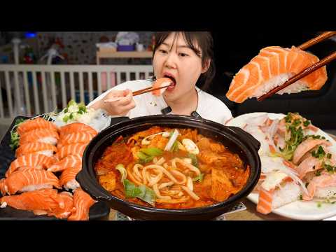 아기 재우고 먹는 연어초밥과 김치 어묵 우동은 꿀맛..?초간단 연어초밥 만들기?MUKBANG thumbnail
