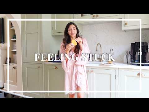 FEELING STUCK | Amelia Liana  thumbnail