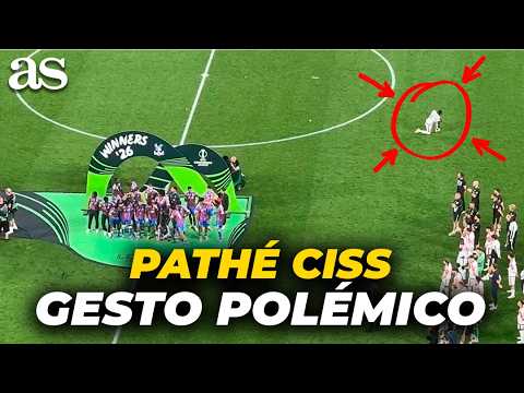 El POLÉMICO GESTO de CISS cuando le dieron la CONFERENCE LEAGUE al CRYSTAL PALACE thumbnail