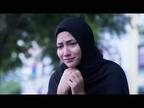 [CLIP] Pengantin 100 Hari: Ep 4 - Semua Orang Dah Tahu Amar Dah Kahwin! | Tonton thumbnail