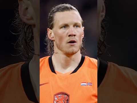 Ronald Koeman verklaart 'toegevoegde waarde' van Weghorst: 'Niemand anders die dat kan' 🤔 thumbnail