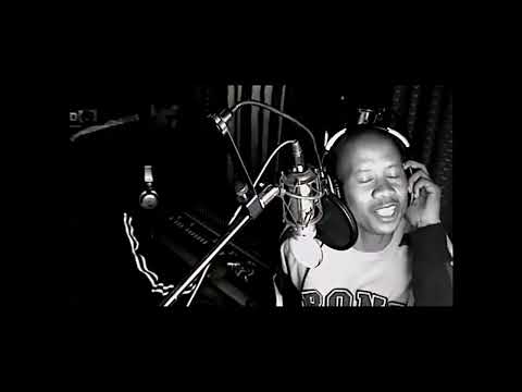 Akhomi - Tshikani (Official Music Video) thumbnail