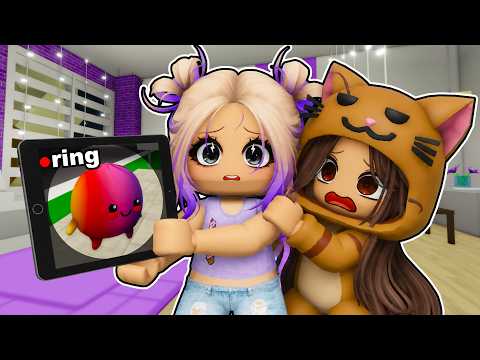 Un DUMPLING SQUISHY MALVADO APARECIÓ en mi CASA en Brookhaven Roblox thumbnail