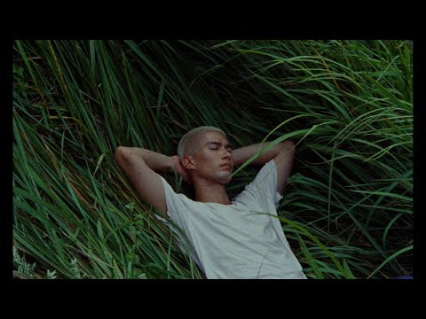 88rising, mikah - "Butterflies" (Official Lyric Video) thumbnail