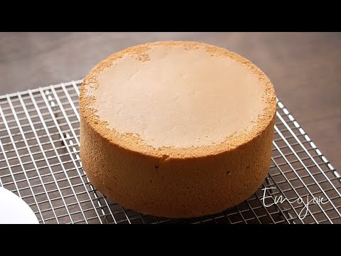 How to Make a Fluffy Ultimate Sponge Cake that You Naver Fail | No Need to Heat Up Eggs | Emojoie thumbnail