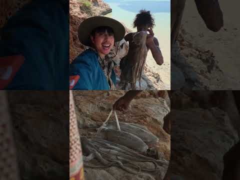 ผมเดินทางมาไกล เพื่อมากินข้าวในถ้ำ กับมนุษย์ถ้ำตัวจริงเสียงจริง #Yemen #Socotra #travel| อาสาพาไปหลง thumbnail