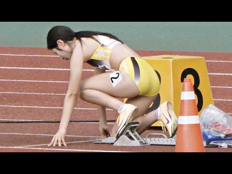 드디어.. 육상에 진심인 소녀 200 미터 결승 ㄷㄷ thumbnail