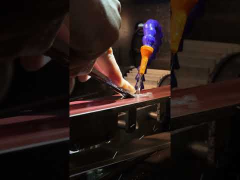 How sharp should a chisel be? #fyp #knife #satisfying #knifesharpening #kitchenhacks #knifesharpener thumbnail
