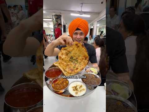 Trying the Best Indian Food in Amritsar! thumbnail