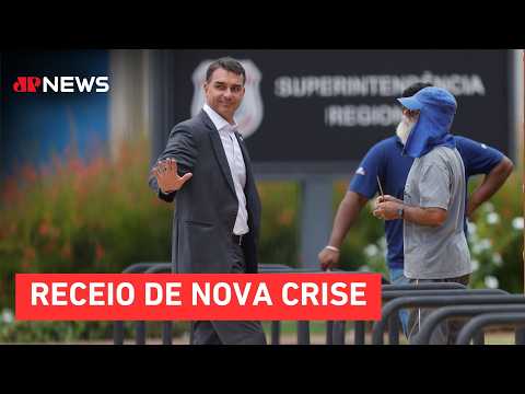 Bastidores: definição de vice de Flávio Bolsonaro deve ficar para agosto thumbnail