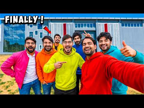 Pranking On Team With Crazy XYZ - स्टूडियो छोड़कर भागना पड़ा 😱| thumbnail