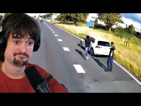 Jongeman rent marathon over snelweg thumbnail