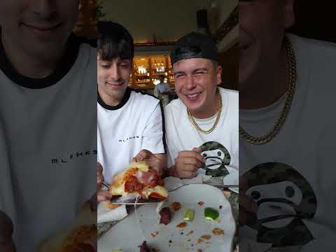 Español Prueba Comida Colombiana por Primera Vez thumbnail