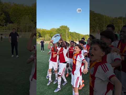 Ajax U14 are champions! 👏 thumbnail