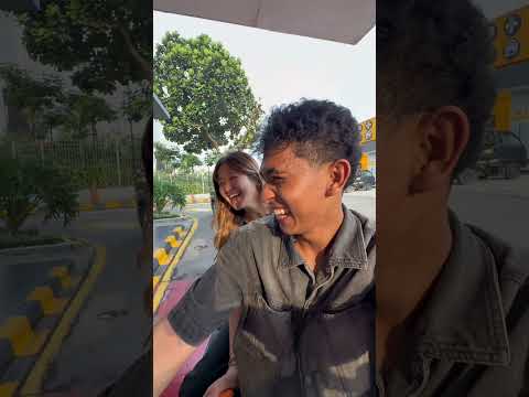Drive thru palifg mahal #dellaseptt #dailylife #prank #lucu thumbnail