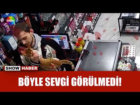 Sarılan kedi izleyenlerin içini ısıttı! thumbnail