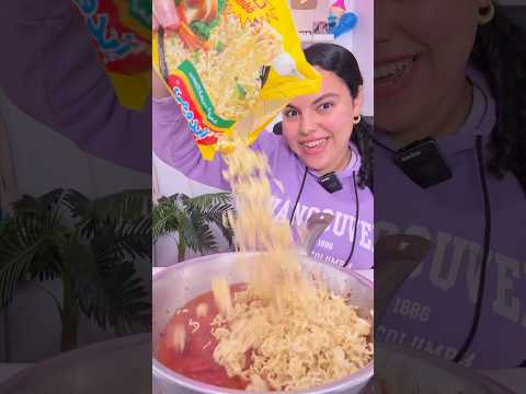 عملت بالاندومي كبسه😱🔥 thumbnail