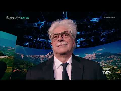 Crozza Razzi: "La famiglia è sacra, se la gioca con gli arrosticini" | Fratelli di Crozza thumbnail