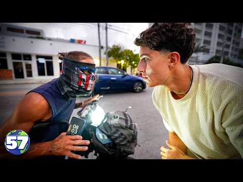 Me Invitaron A Una Sociedad Secreta | La Vuelta Al Mundo 3 thumbnail