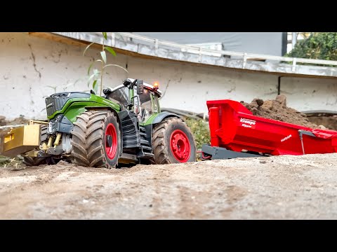 MEGA TRACTORS AND RC TRUCKS AT THE LIMIT thumbnail