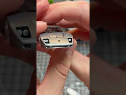 Ferrari F40 Hotwheels, but built properly thumbnail