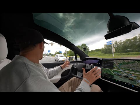 AUTO VOORKOMT ONGELUK DOOR ROOD RIJDER!! 🤯 #4664 #4665 thumbnail
