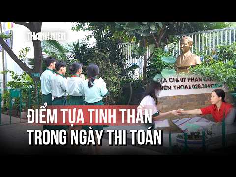 Thí sinh thi lớp 10 "nguyện cầu" và nhận socola lấy tinh thần trước giờ G thumbnail