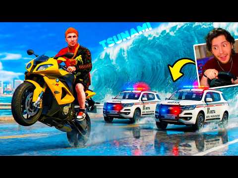 Sobrevivendo A UM TSUNAMI de MOTO no GTA 5 RP! thumbnail