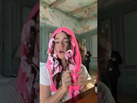 🇺🇦🤩Ця блогерка насправді з УКРАЇНИ! thumbnail