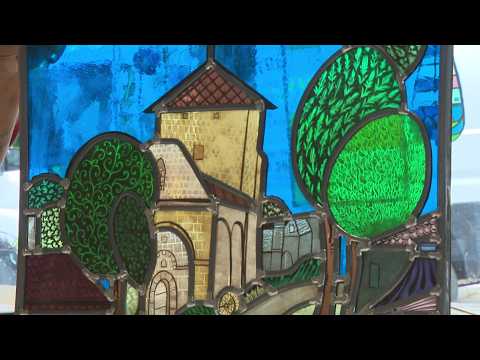 Des vitraux sur mesure pour Sainte-Marie-de-Chignac thumbnail
