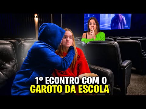 PRIMEIRO ENCONTRO ROMANTICO DA MANU MAIA COM O GAROTO DA ESCOLA!! thumbnail