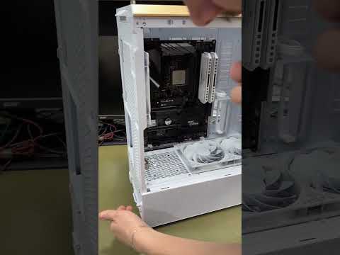 ALGUÉM JÁ VIU ESSE GABINETE LIANLI LANCOOL 217? thumbnail