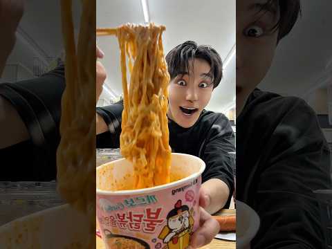 Trying Korea’s Most Viral  Buldak Noodles Hack! thumbnail