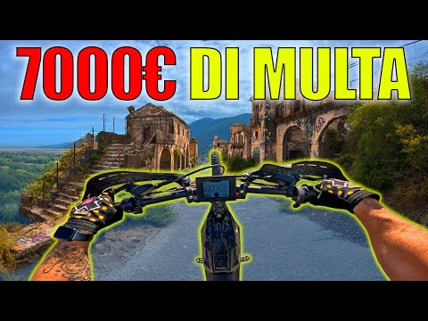 ESPLORIAMO UN VILLAGGIO FANTASMA IN MOTO | #IGAC 47 thumbnail