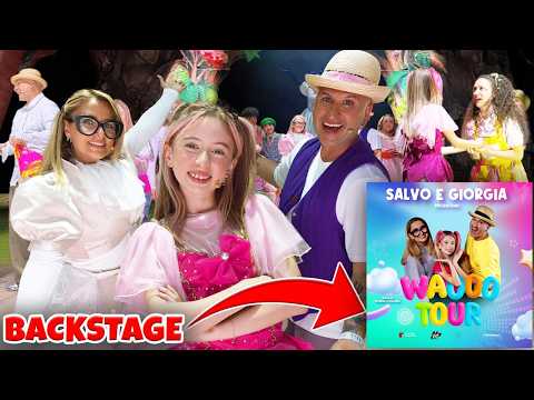 DENTRO IL BACKSTAGE DEL NOSTRO SPETTACOLO: WAOOO TOUR! thumbnail