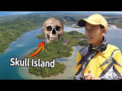 Visiting the MYSTERIOUS SKULL ISLAND in the Philippines thumbnail