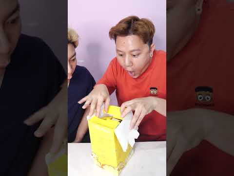 Người giao hàng đáng nghi và bưu phẩm màu đen #funny #haihuoc #tuimu #babythree thumbnail
