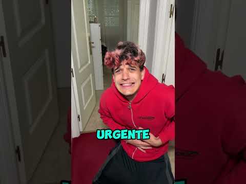Mis AMIGOS NO me DEJAN entrar al BAÑO! thumbnail