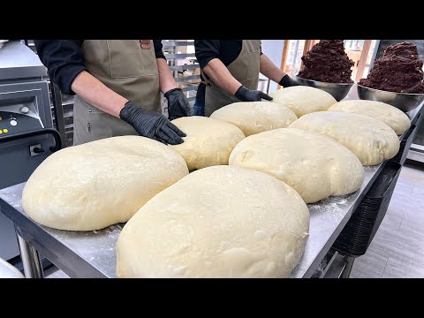 굽자마자 전부 품절! 쉴 새 없이 빵만 굽는 한국 인기 빵집 BEST 4 | 4 Popular Korean Bakeries Signature Bread Making thumbnail