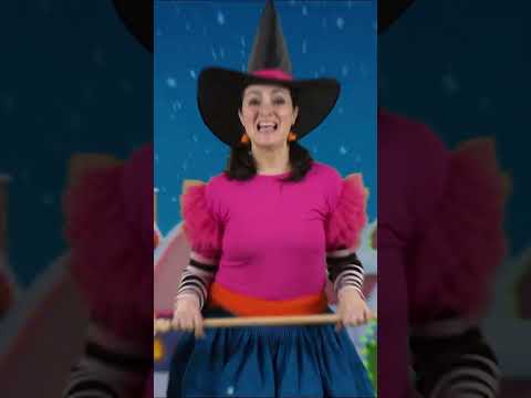 La Canzone Della Befana 🧙🏻🍭| Coccole Sonore thumbnail